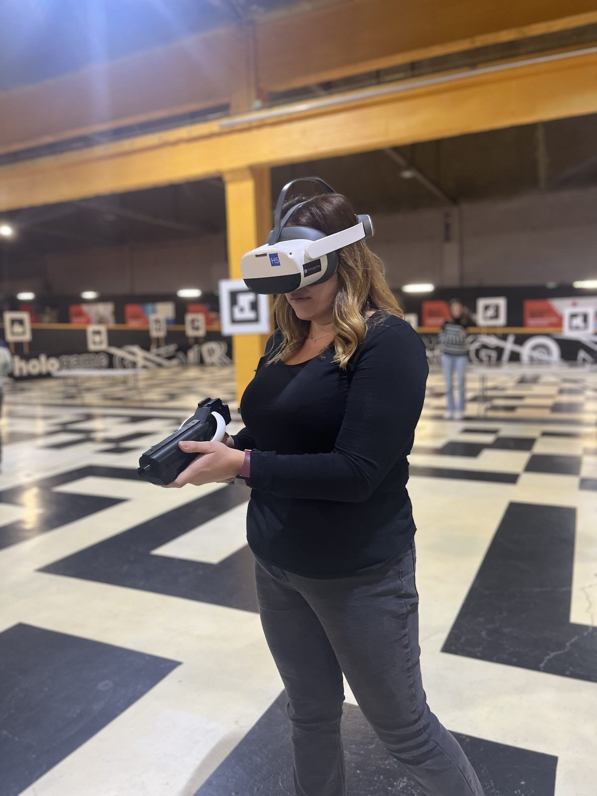 Session de réalité virtuelle en arène chez Team Square