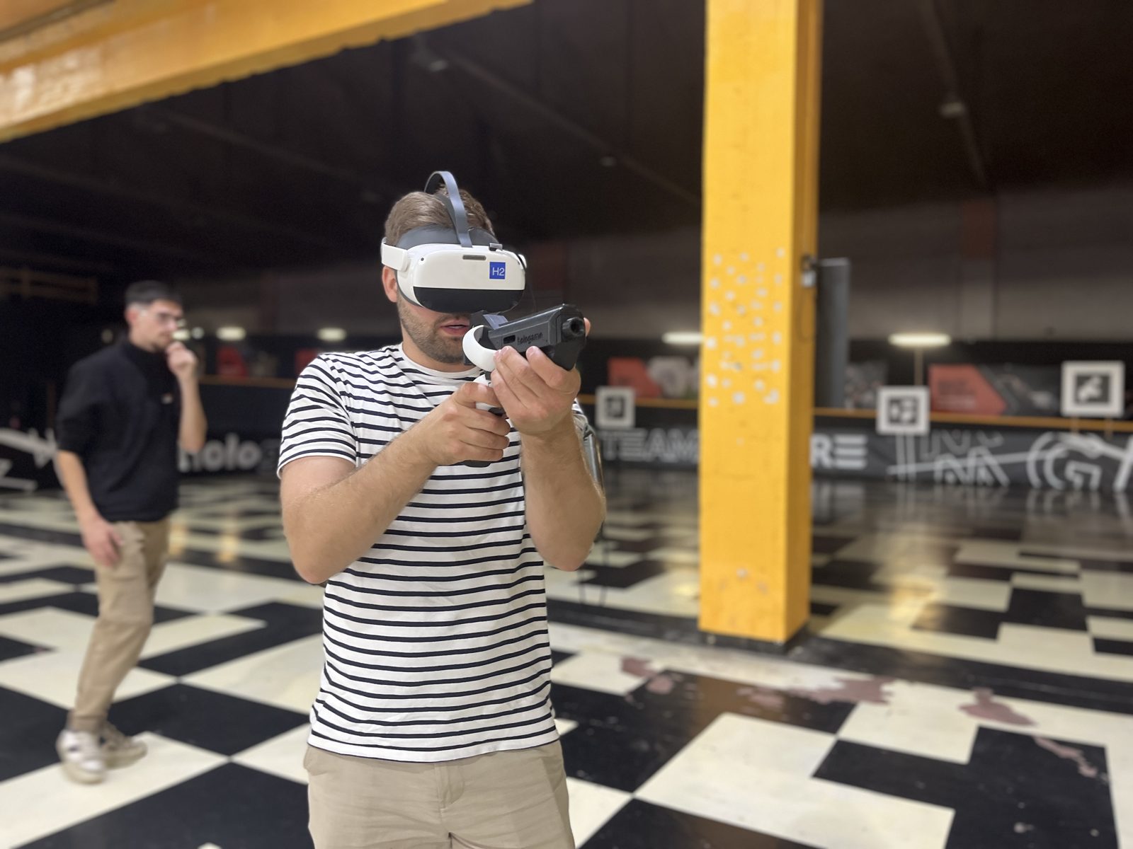 Quelle expérience VR choisir à Lille ? Zombies, PvP, escape game : le comparatif
