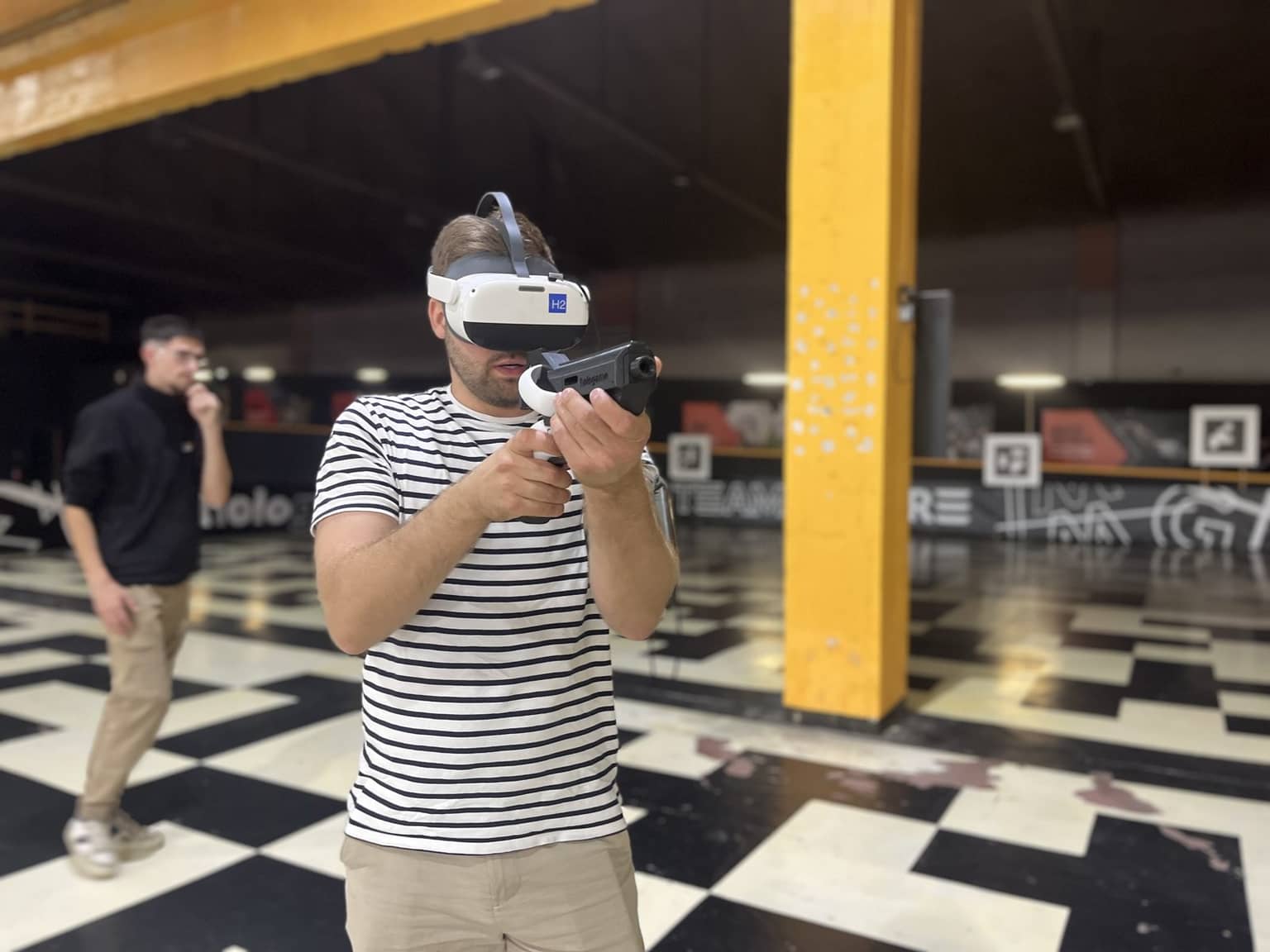 Quelle expérience VR choisir à Lille ? Zombies, PvP, escape game : le comparatif